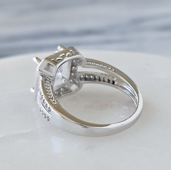 Square Princess cut gemstone ring, 925 Sterling Silver classic Charmed Aroma - Picture 2 of 7